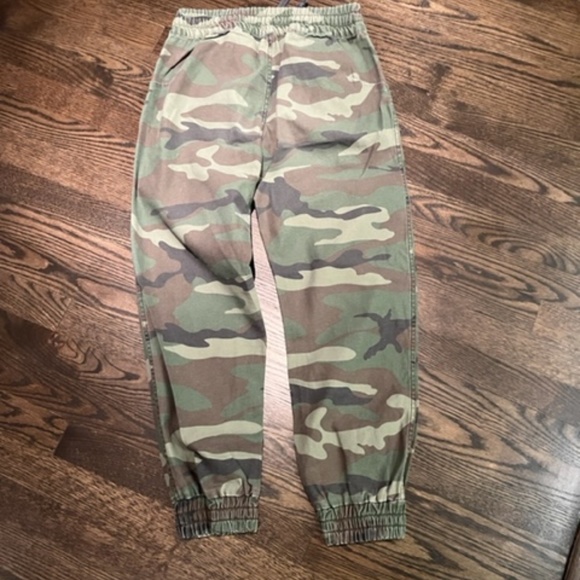 Aritzia Camo Pants - Picture 2 of 3